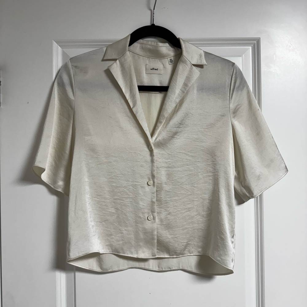 Aritzia Wilfred Beso Satin Shirt Light Birch